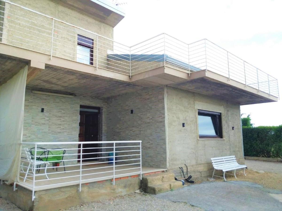 Belvilla By Oyo Modern Villa In Nissoria With Pool Luaran gambar