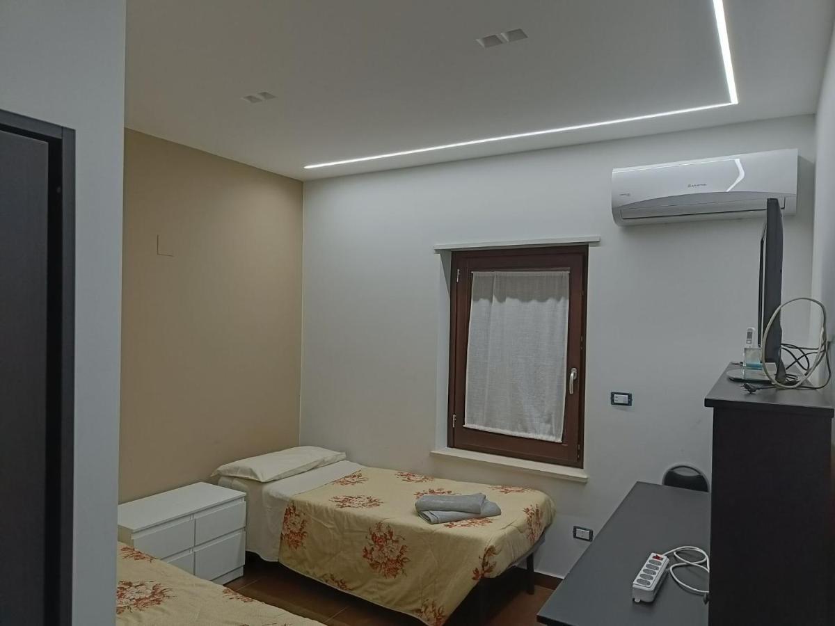 Belvilla By Oyo Modern Villa In Nissoria With Pool Luaran gambar